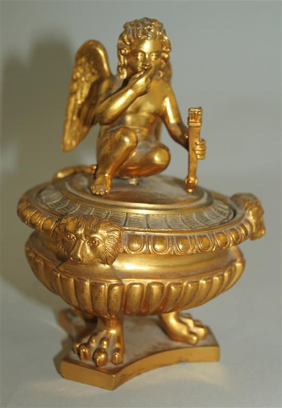 An Empire style gilt bronze inkwell and cover, first half 19th century, 6in.